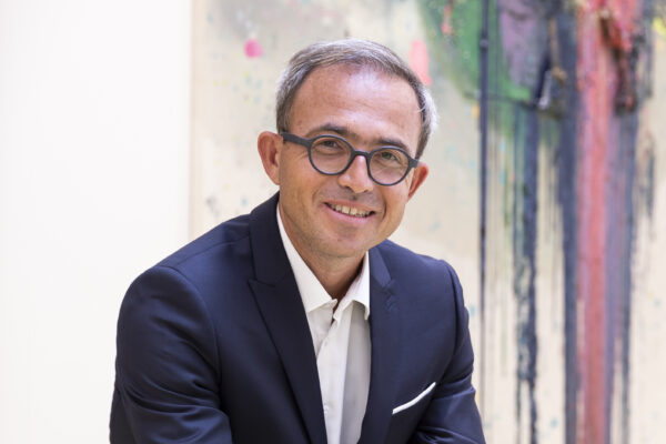  “Most high net worth families tend to favour direct investments, particularly in real estate, over funds,” says Charles-Henry Monchau from Syz Group